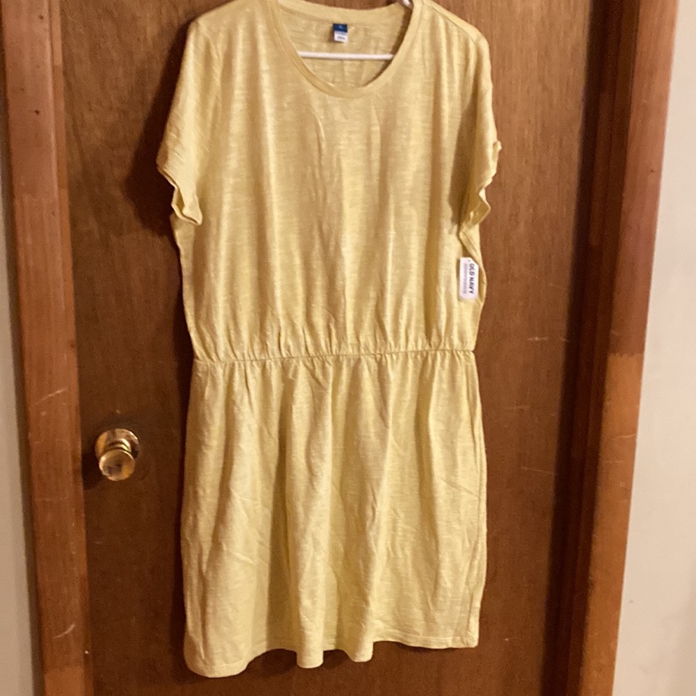 Sz lg Old Navy. Yellow and white stripes. Cotton. New. Never worn.
